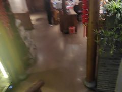 -头上红煨盐鸡·非遗院子餐厅