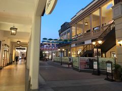 -王府井奥莱临潼小镇(临潼店)
