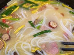 -桥香园过桥米线(国贸店)