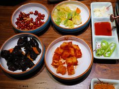 -明洞阿姨·韩式酱蟹烤肉·创意料理(三元桥店)