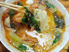 -二钢串叔麻辣烫(华龙大厦店)