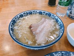 枫镇大肉面-裕兴记·三虾面(西北街总店)