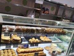 -白玉兰食品(中山公园龙之梦店)