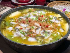 黄金蒜老坛酸菜鱼-山城外·非遗酸菜鱼(蜀都万达店)