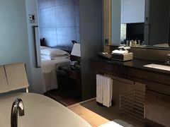 -广州天河希尔顿酒店