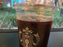 -星巴克(上海虹桥新天地二店)