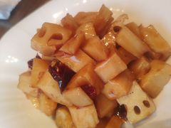 -泉畔人家·老济南经典鲁菜(大明湖店)