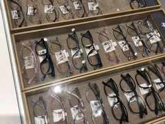 -博士眼镜(罗湖喜荟城店)