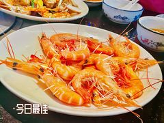 -三亚火车头万人海鲜广场