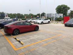-TESLA 特斯拉(北京南四环中路特斯拉中心)