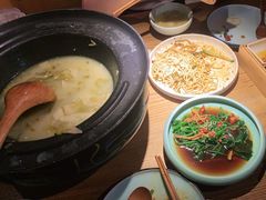 -九锅一堂酸菜鱼(新南凯德直营店)
