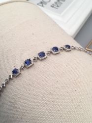 -威德钻石-克拉钻大本营(南京东路店)