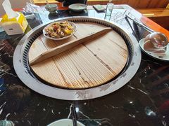 -三江鱼东北特色铁锅炖(骆驼店)