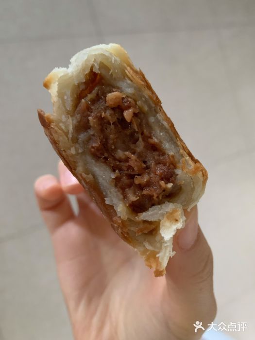 光明邨大酒家鲜肉月饼图片