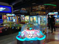 -嗨翻Hi-Fun竞技主题乐园·蹦床团建生日聚会(五棵松华熙店)