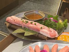 猪五花肉-明洞阿姨韩式酱蟹烤肉大排档(王府井喜悦中心店)