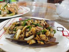 -霞涌市场海鲜摆卖区