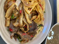 -万方圆拌粉瓦罐汤(九江湖滨店)