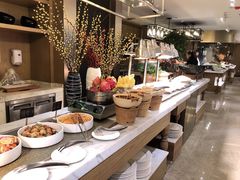 自助取餐区-都会尚膳·海鲜自助餐厅(重庆万豪酒店)