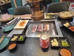 -臻牛烤肉