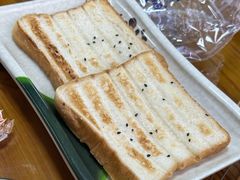 -兆辉木炭海鲜烧烤·海鲜小炒