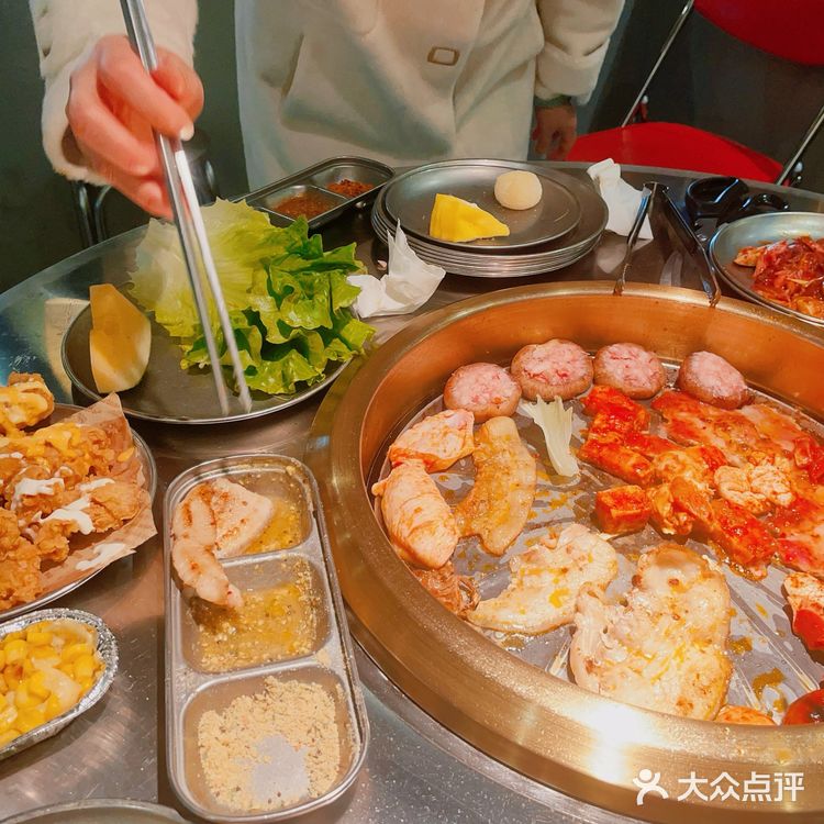 烤肉自助宝藏店！来三次才吃到！还有无限炸鸡