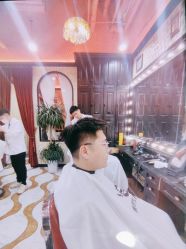 -东方先生国潮男士理发馆