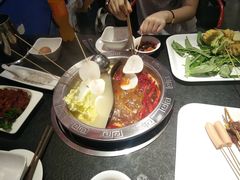 红油鸳鸯锅-热辣宗师·串串火锅(万达金街店)