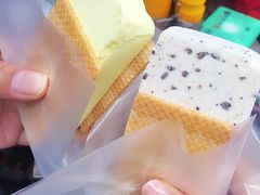 -詹爷爷乌节路街头冰淇淋