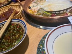 -洱火云南酸菜牛肉火锅(石景山当代商城店)