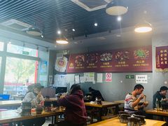 大堂-范贤光鸡公煲(平乐园总店)