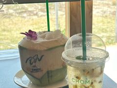 -Chom Cafe and Restaurant