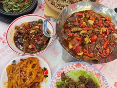 -堂瓦里·33年传统赣菜(第一街区店)