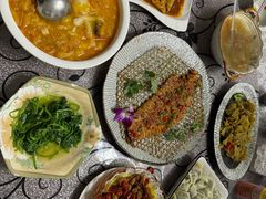 -天天向上素食餐厅(五台山店)