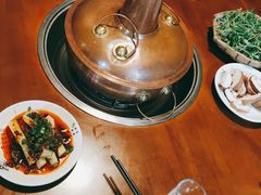 -岳记兴隆·青城腊排铜火锅(融创店)
