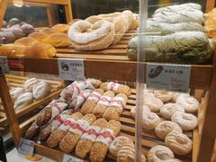 -BROAD面包路·欧式面包(龙湖时代C馆店)