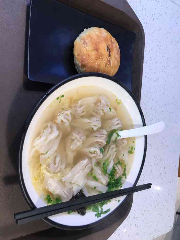 小倩倩馄饨(麦岛店)-"时时相聚时时伴,勺勺美味勺勺暖.经典.