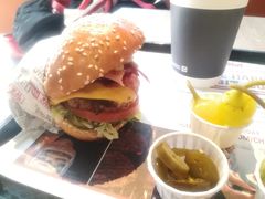 火烧牛肉特堡-The Habit Burger Grill 哈比特汉堡(复兴soho店)