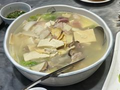 全家福-蔼若春.传承三十年云南菜(金碧公园店)