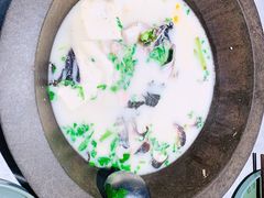 鲜潭蒸汽石锅江团鱼-鲜潭蒸汽石锅鱼(五道口购物中心店)