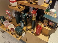 零售区-星巴克臻选(上海中环广场2F店)