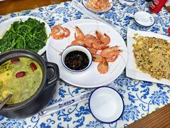-范饭椰林川湘味海鲜·椰子鸡(三亚湾椰梦长廊店)