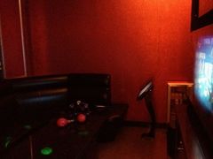 -百威KTV(恒福路店)