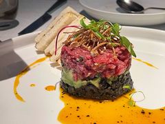 牛肉塔塔配牛油果黑橄榄酱-Solo(衡山路店)