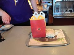 -麦当劳(杨林得来速店)