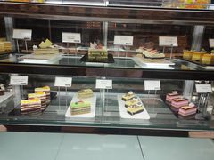 面包甜点陈列柜-天诚丽筠酒店-西餐厅