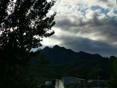 -百里峡七彩艺术小镇