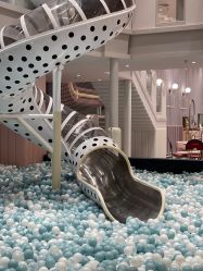 -奈尔宝家庭中心·亲子餐厅(鄞州万达店)