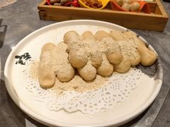 -有红鸡毛店·川菜(建设路店)