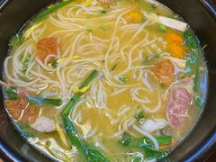 -银米·云南传统过桥米线(双廊黑金冠店)